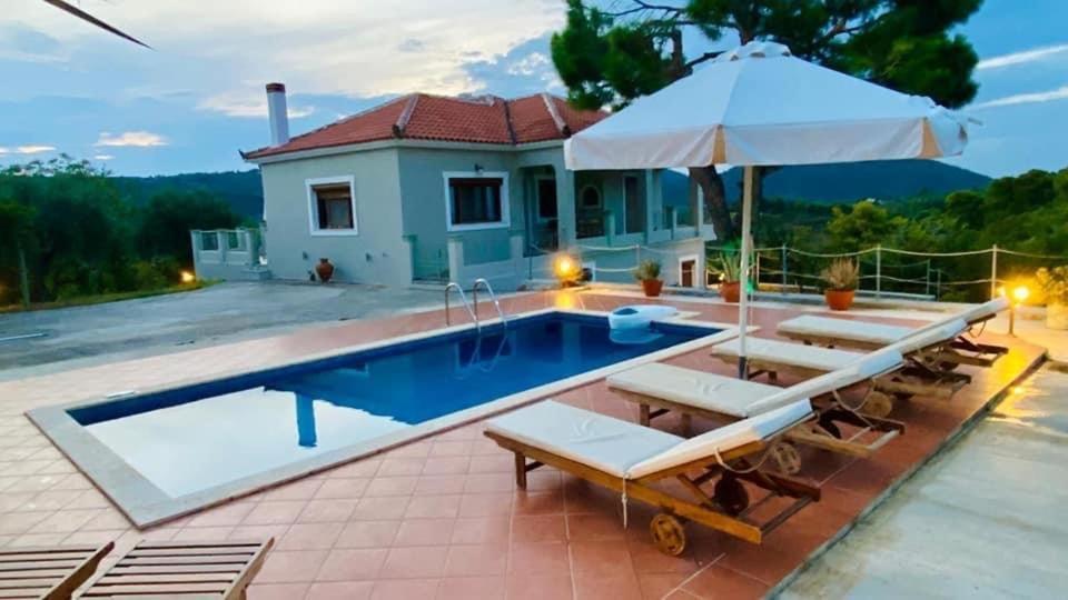 Villa Ouranos In Pefkias 스코펠로스 타운 외부 사진